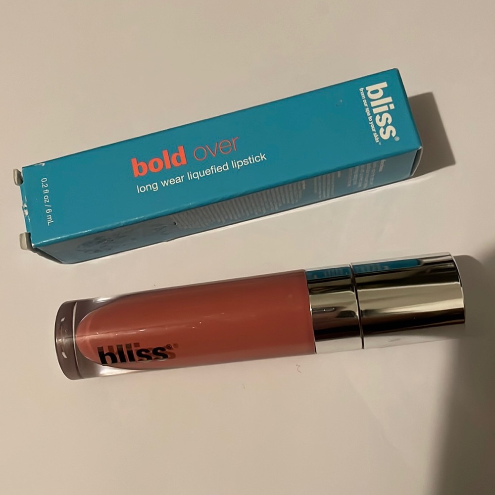Bliss Liquified Lipstick in Mauvin’ On Up